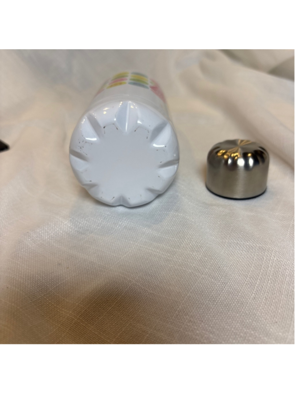 World of Barbie Dreams Made Here metal tumbler with screw on lid Collectible - Picture 6 of 8